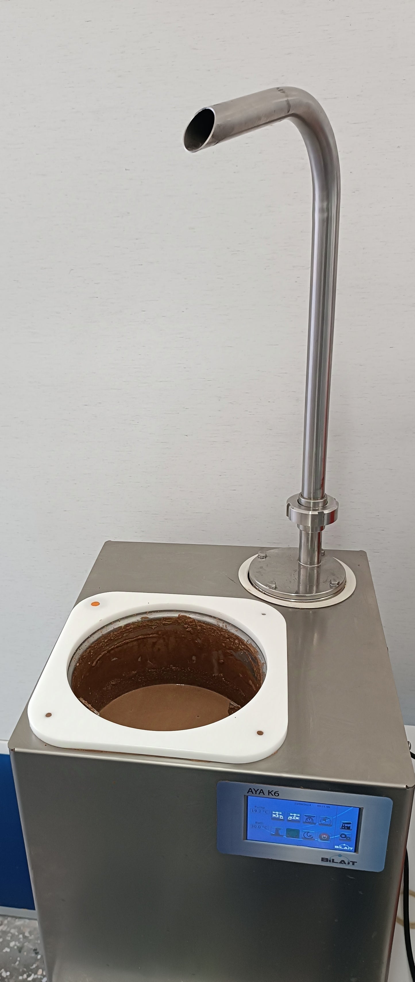 ΒΡΥΣΗ ΣΟΚΟΛΑΤΑΣ AYA K6