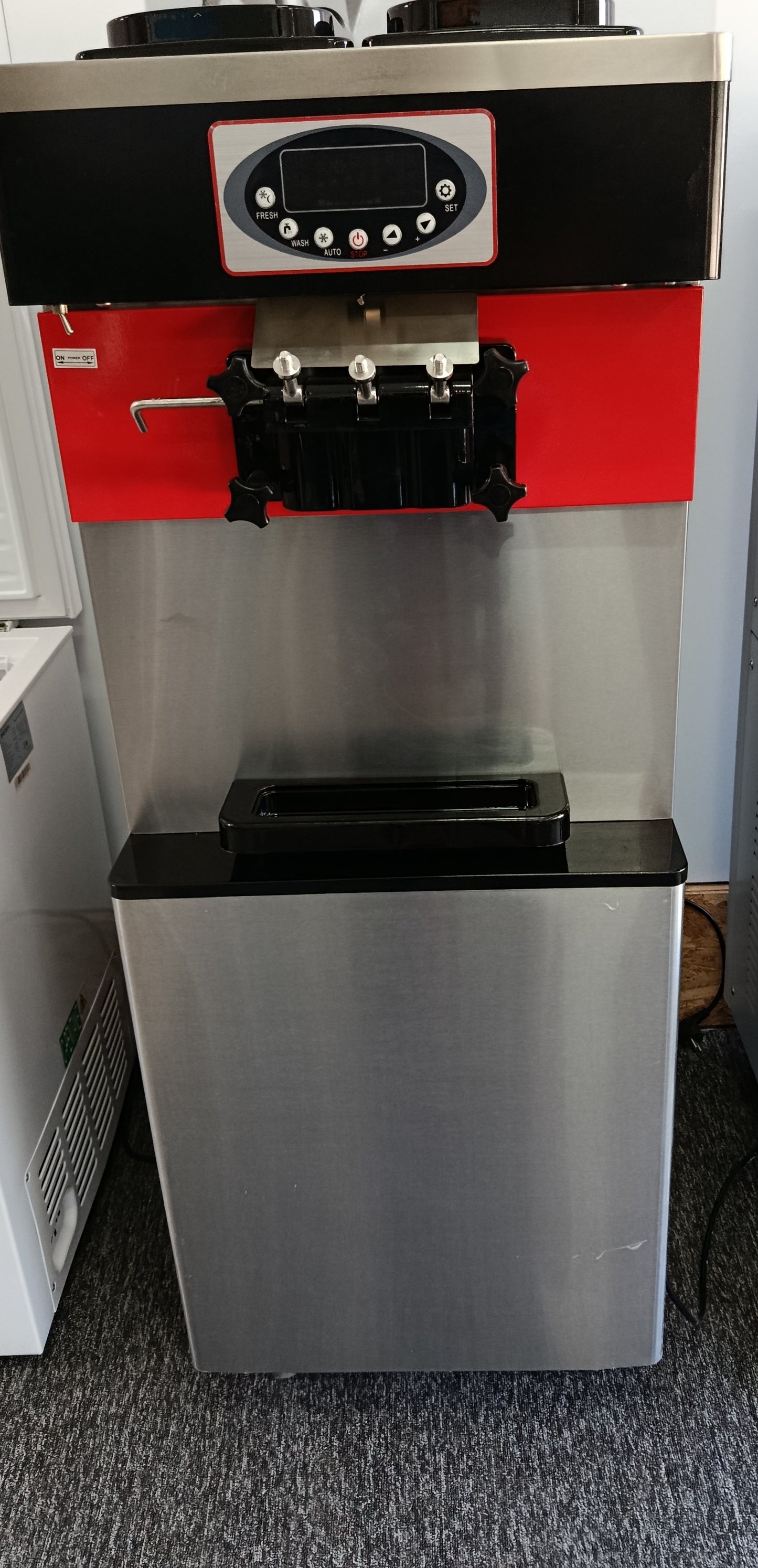 ΠΑΓΩΤΟΜΗΧΑΝΗ SOFT S33A FROCHINI