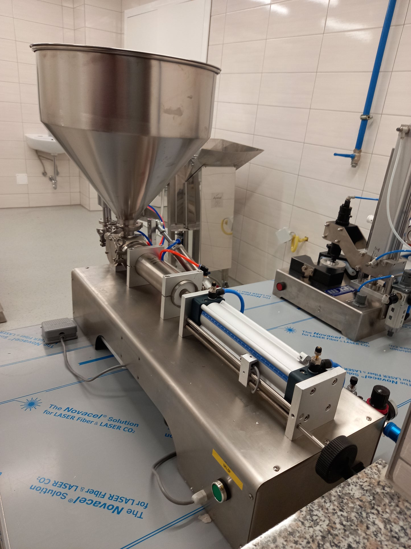 ΗΜΙΑΥΤΟΜΑΤΟ ΔΟΣΟΜΕΤΡΙΚΟ/ΓΕΜΙΣΤΙΚΟ ΠΑΧΥΡΕΥΣΤΩΝ & ΡΕΥΣΤΩΝ 500 APITAL